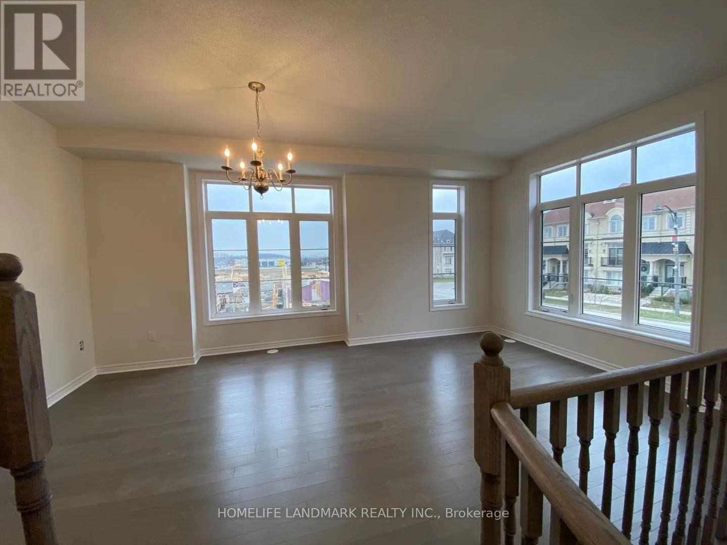 81 Grand Trunk Avenue, Vaughan, Ontario  L6A 5B3 - Photo 6 - N12993852