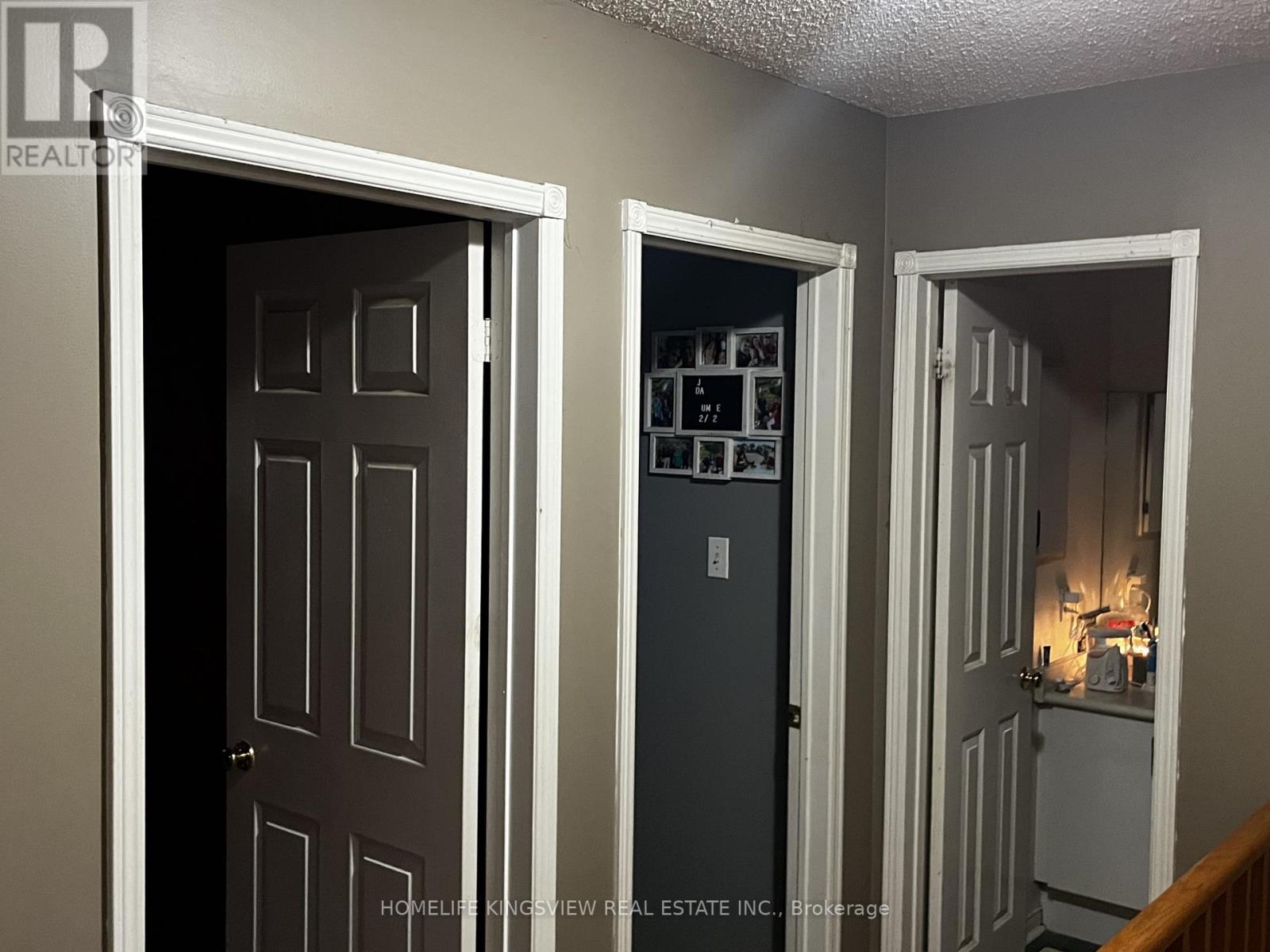 79 Cashel Court, Aurora, Ontario  L4G 6R8 - Photo 4 - N13002250