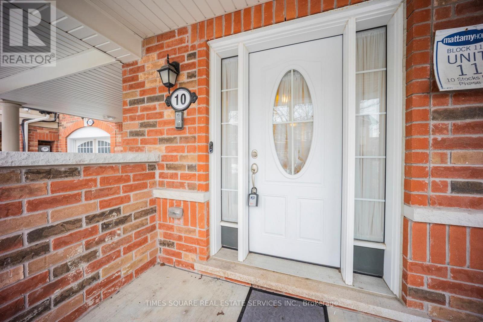 10 Stocks Lane, Aurora, Ontario  L4G 0Y2 - Photo 3 - N13002314