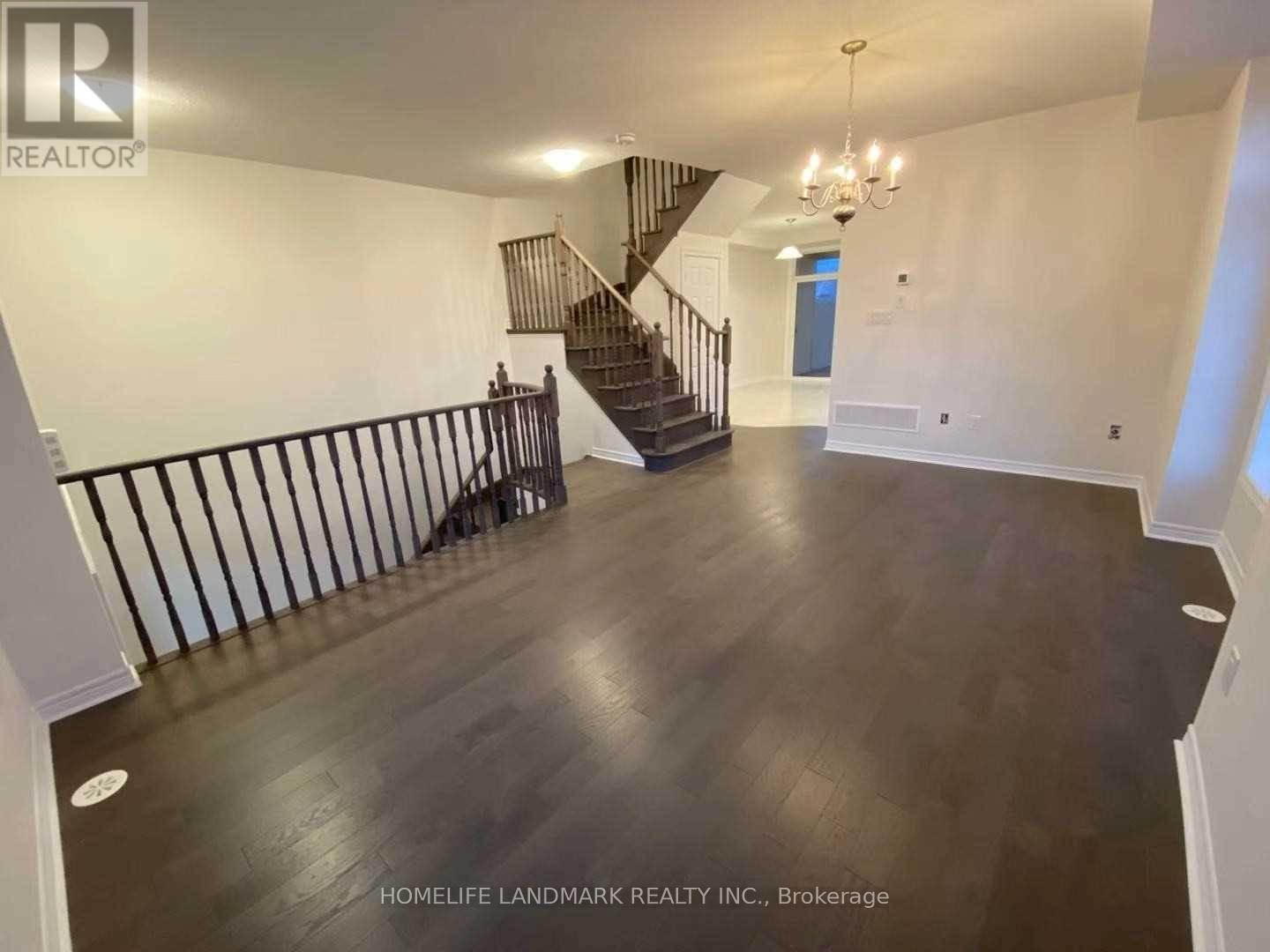 81 Grand Trunk Avenue, Vaughan, Ontario  L6A 5B3 - Photo 7 - N12993852