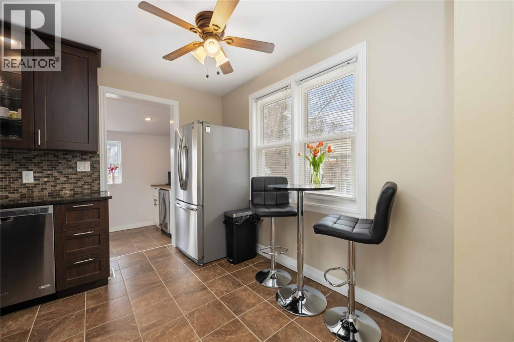 763 Claxton Avenue, Sarnia, Ontario  N7T 5L9 - Photo 10 - 26005354