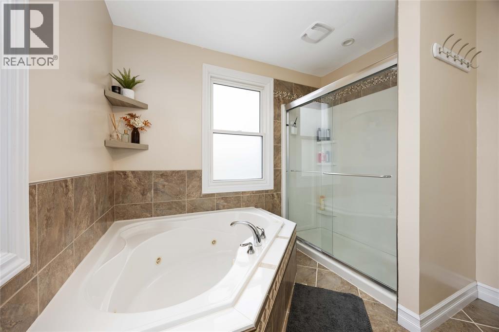 763 Claxton Avenue, Sarnia, Ontario  N7T 5L9 - Photo 12 - 26005354