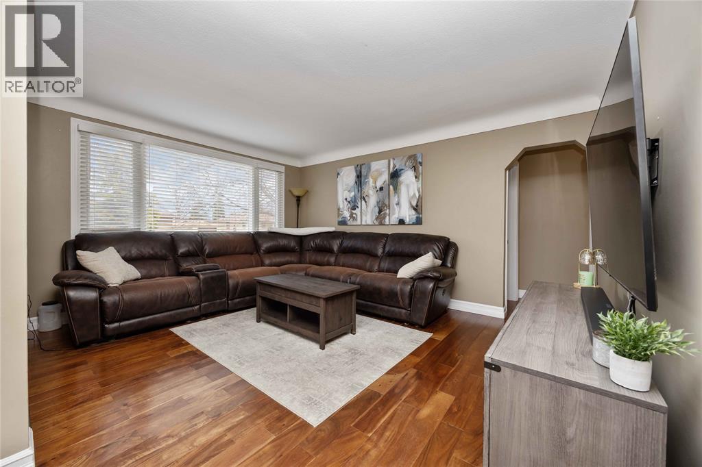 763 Claxton Avenue, Sarnia, Ontario  N7T 5L9 - Photo 6 - 26005354