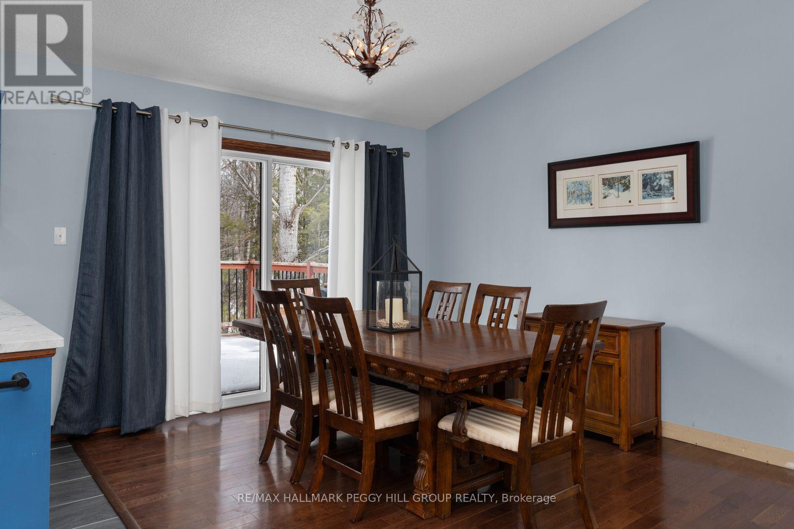 11 Hickory Lane, Oro-Medonte, Ontario  L0K 1E0 - Photo 5 - S13002130