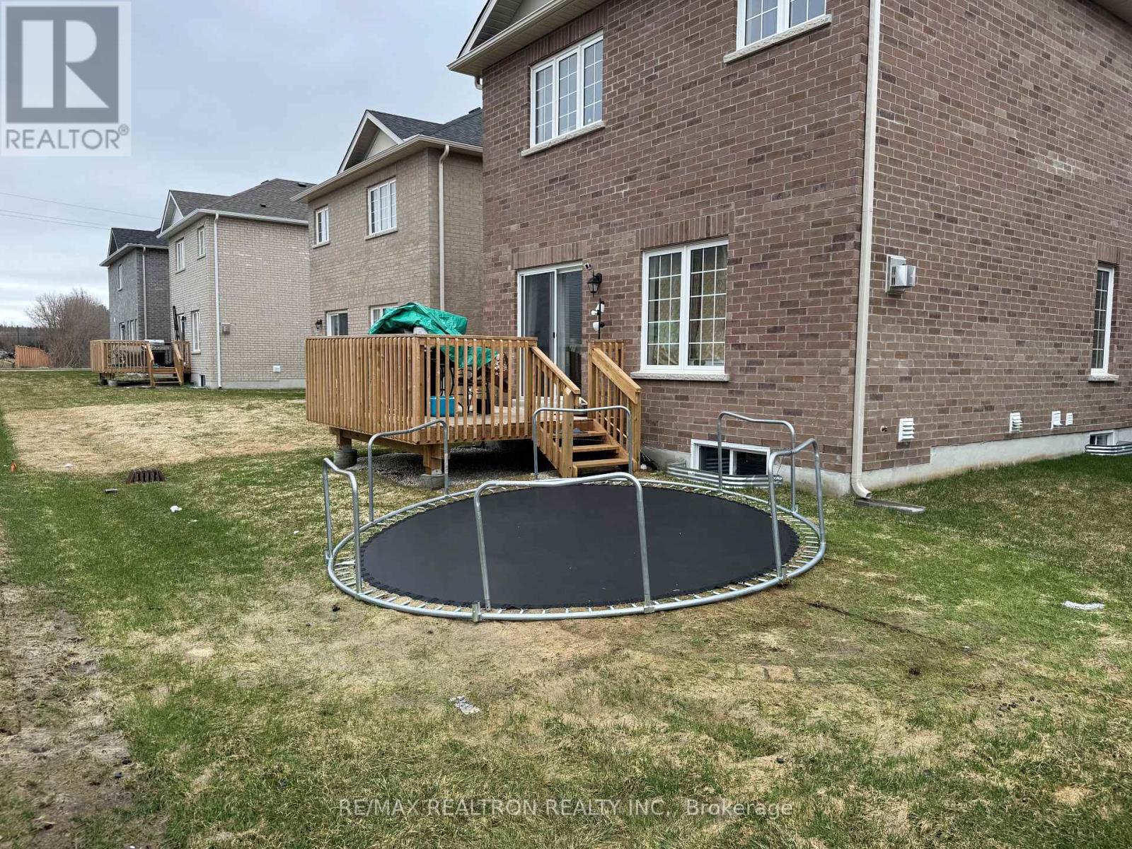 207 Cubitt Street, Clearview, Ontario  L0M 1S0 - Photo 25 - S13002158