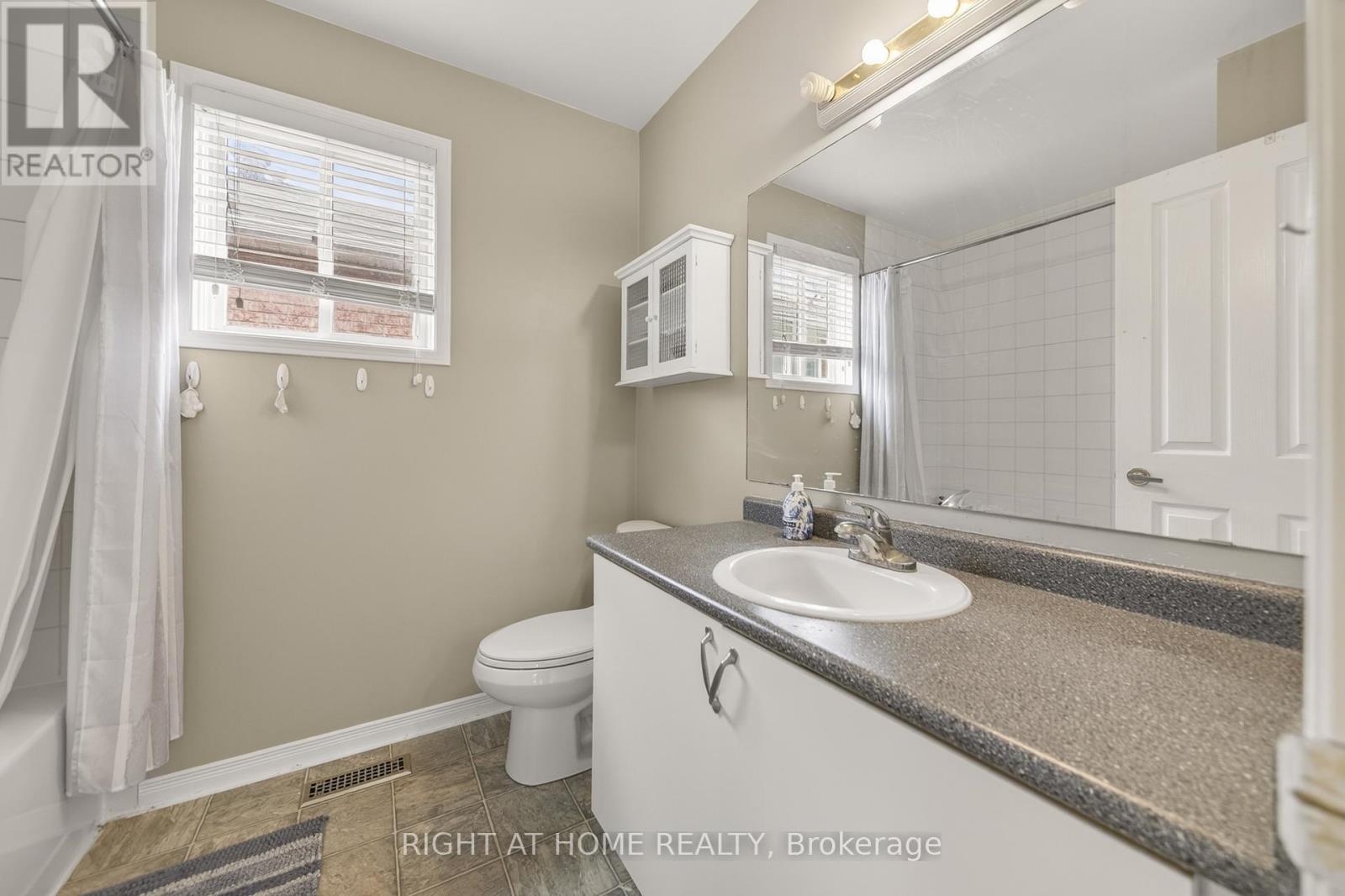 40 Arthur Avenue, Barrie (Grove East), Ontario  L4M 6H4 - Photo 11 - S13002262