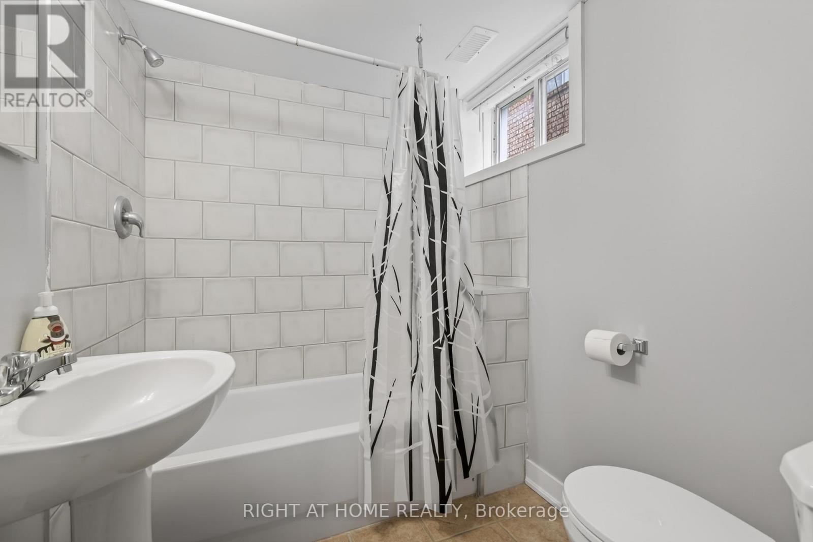 40 Arthur Avenue, Barrie (Grove East), Ontario  L4M 6H4 - Photo 21 - S13002262