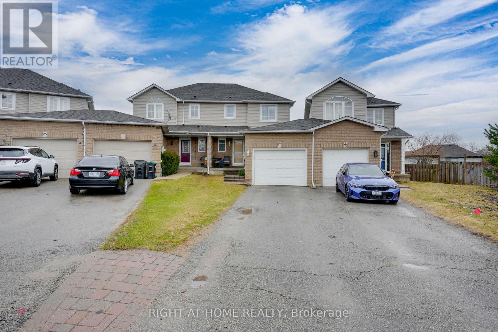 22 Sunset Place, Barrie, Ontario  L4N 0T7 - Photo 4 - S13002282