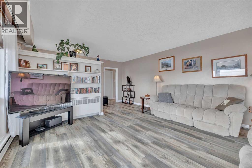 6010 50 Avenue, Lacombe, Alberta  T4L 0H8 - Photo 8 - A2259944