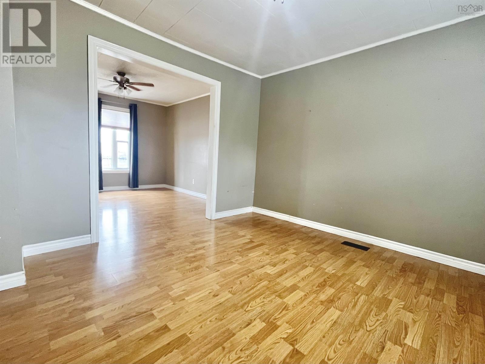 68 Mcgee Street, Springhill, Nova Scotia  B0M 1X0 - Photo 12 - 202602466