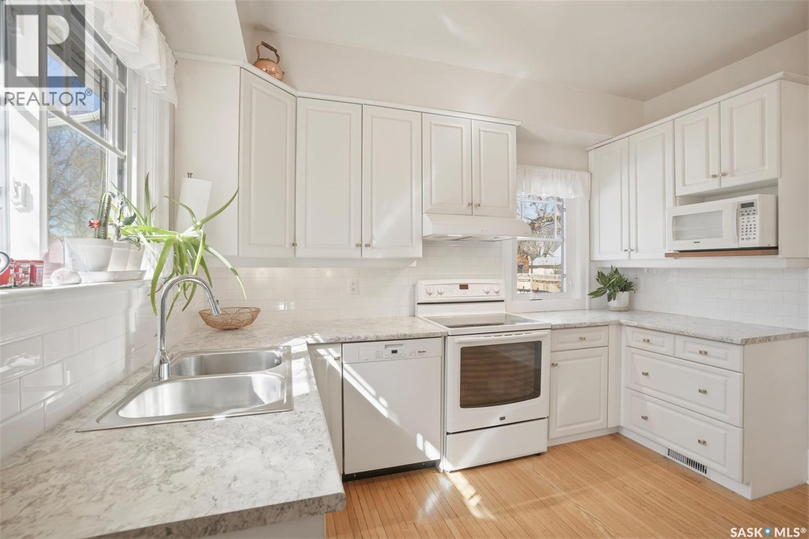 903 6th Avenue N, Saskatoon, Saskatchewan  S7K 2T3 - Photo 10 - SK032781