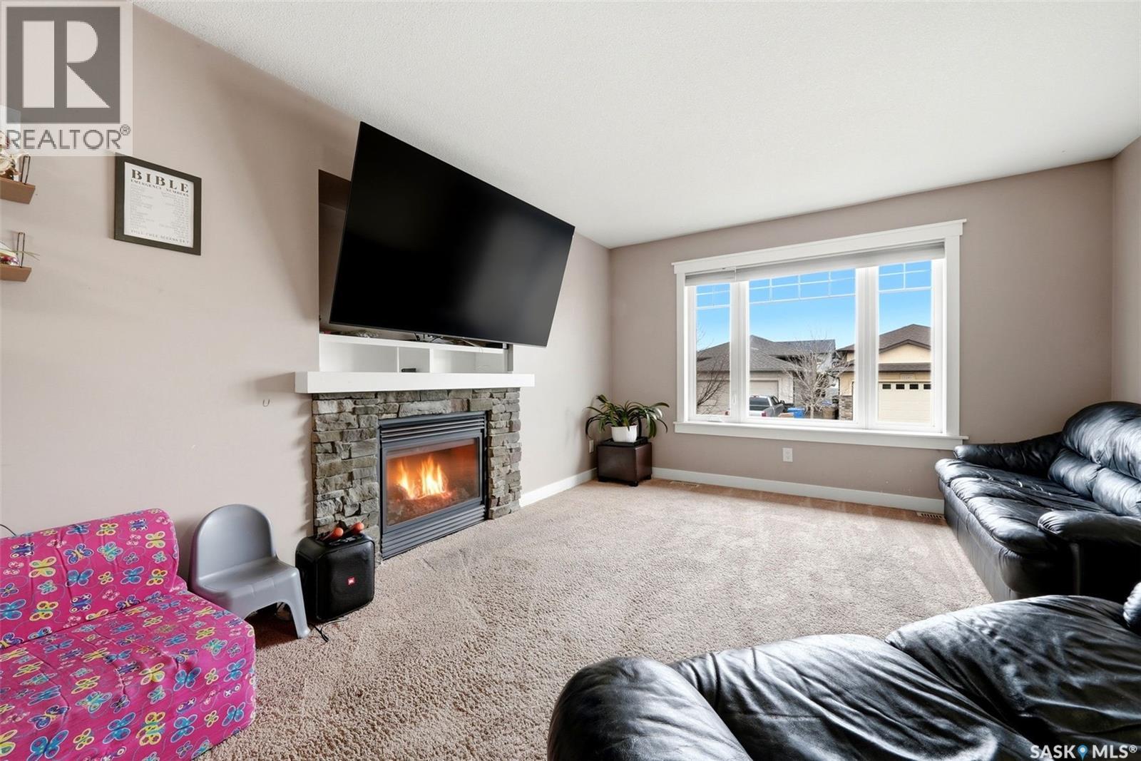 5244 Aerial Crescent, Regina, Saskatchewan  S4W 0C8 - Photo 2 - SK032993