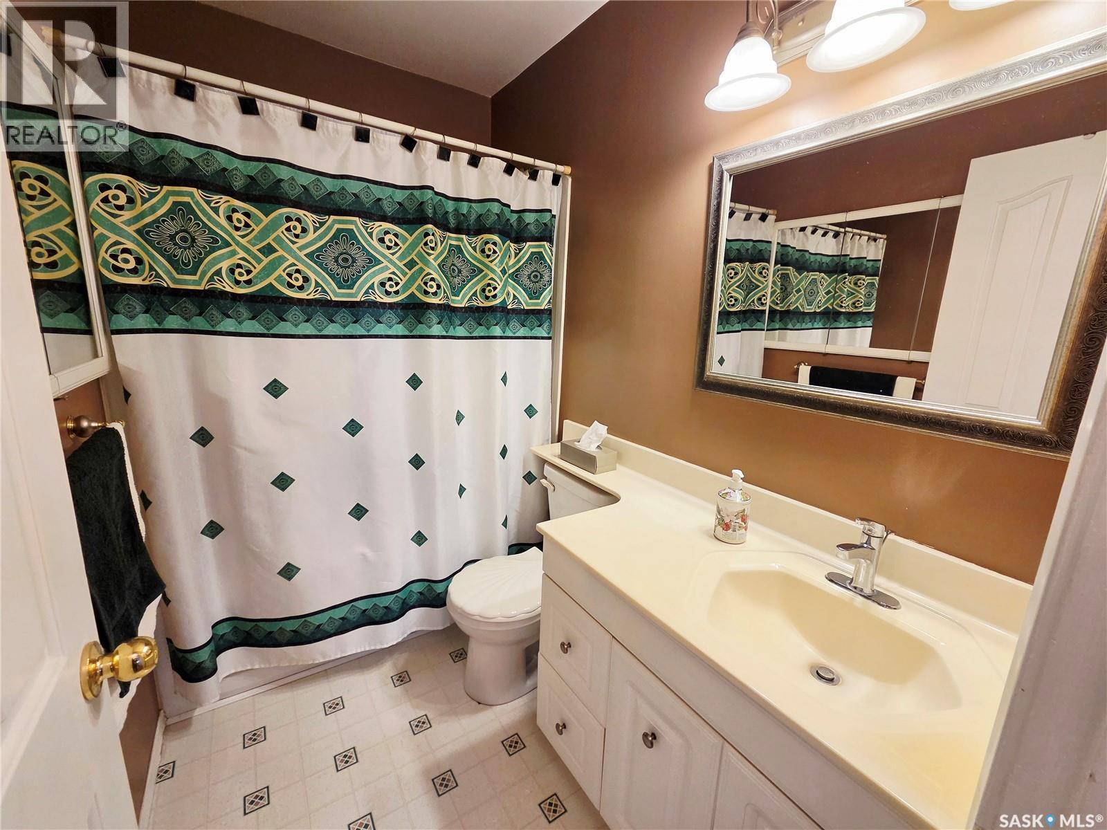 1127 Asquith Drive, Esterhazy, Saskatchewan  S0A 0X0 - Photo 11 - SK032986