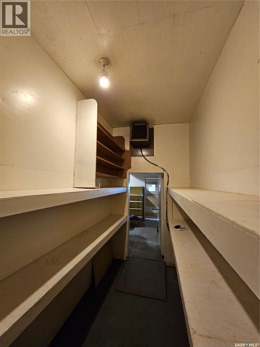 Street 121 3rd Street W, Mankota, Saskatchewan  S0H 2W0 - Photo 13 - SK032852