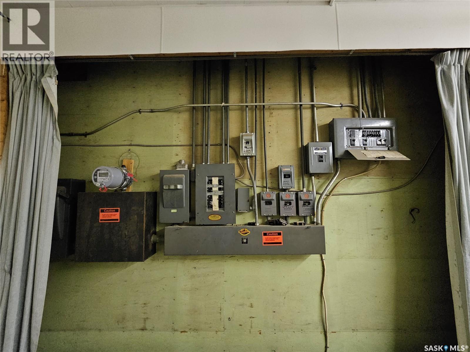 Street 121 3rd Street W, Mankota, Saskatchewan  S0H 2W0 - Photo 14 - SK032852