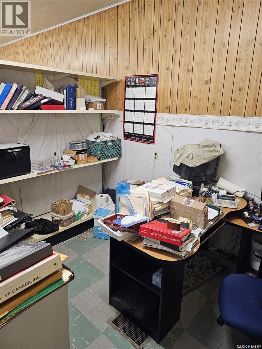 Street 121 3rd Street W, Mankota, Saskatchewan  S0H 2W0 - Photo 19 - SK032852