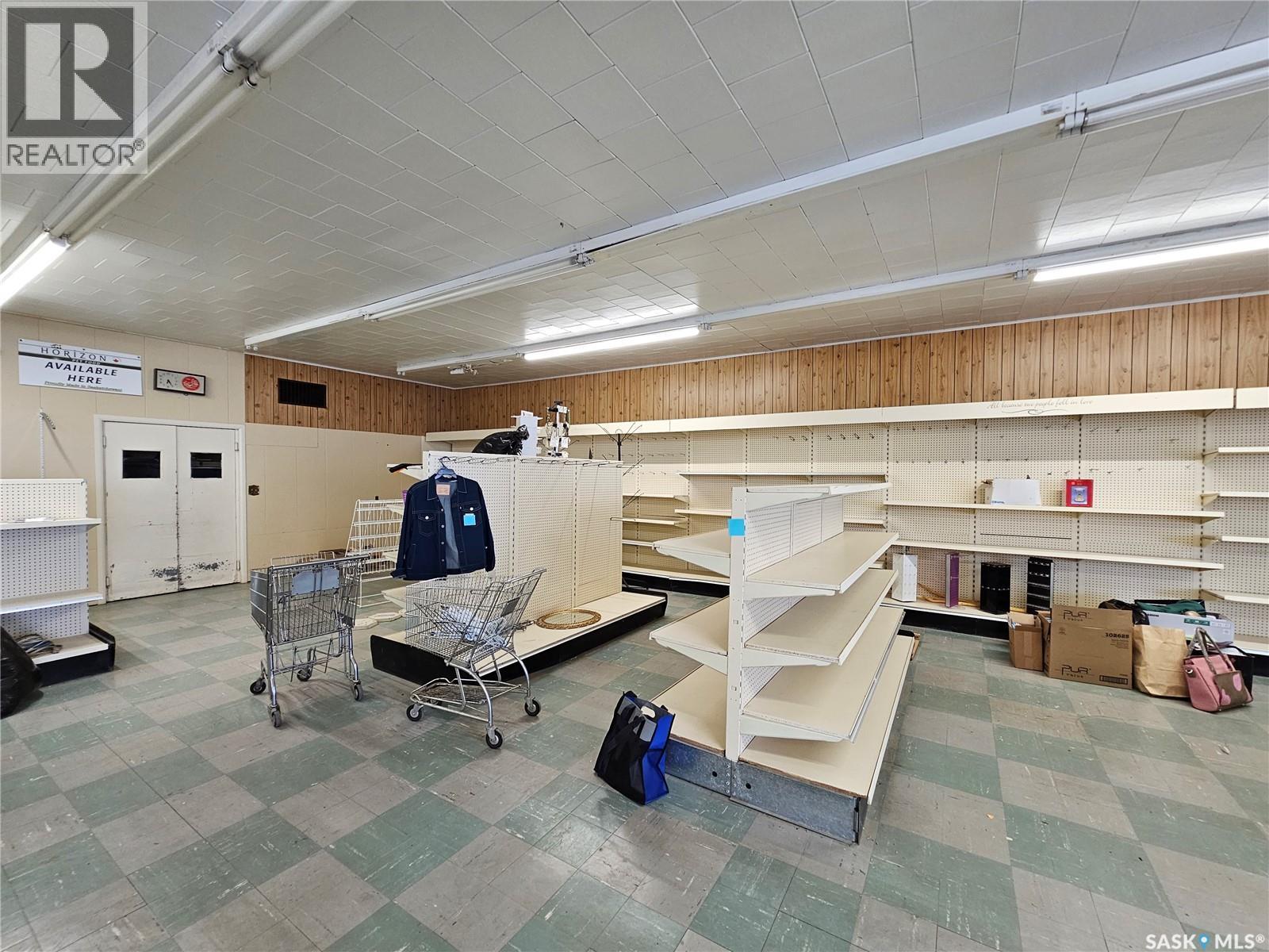 Street 121 3rd Street W, Mankota, Saskatchewan  S0H 2W0 - Photo 2 - SK032852