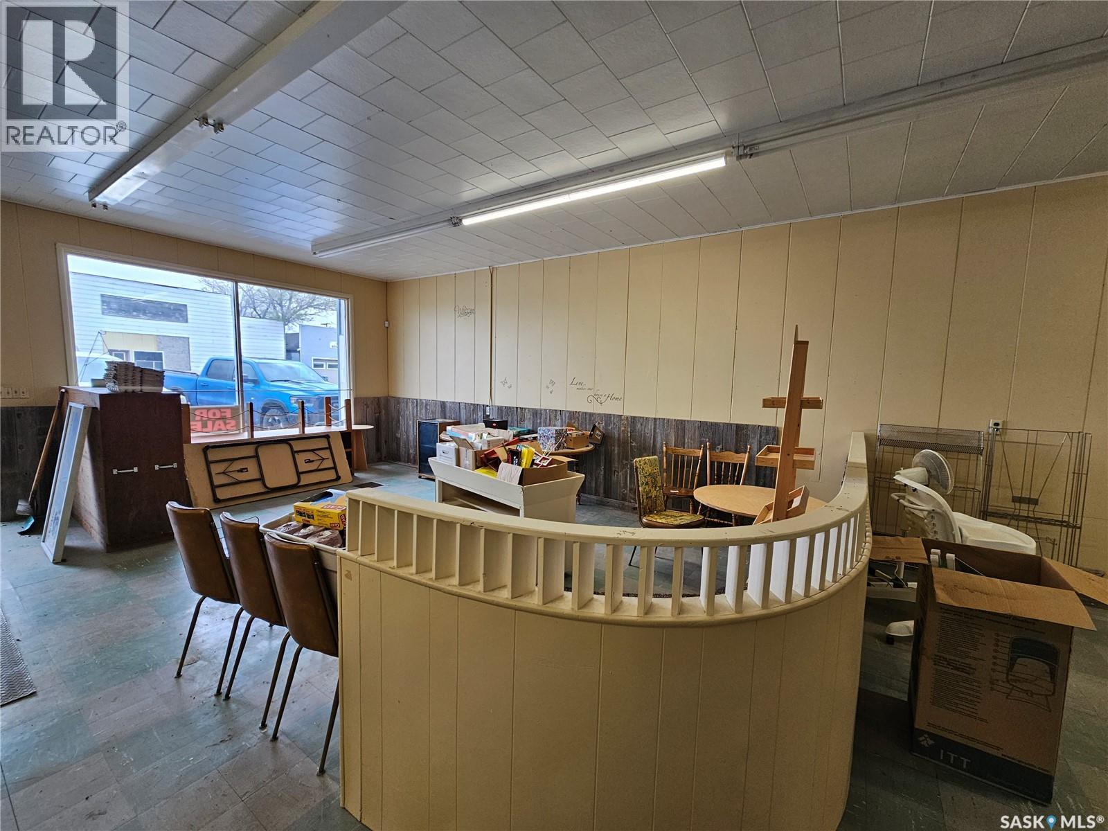 Street 121 3rd Street W, Mankota, Saskatchewan  S0H 2W0 - Photo 4 - SK032852