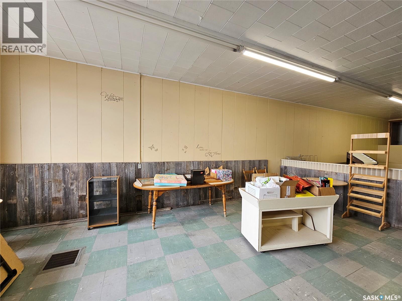 Street 121 3rd Street W, Mankota, Saskatchewan  S0H 2W0 - Photo 5 - SK032852