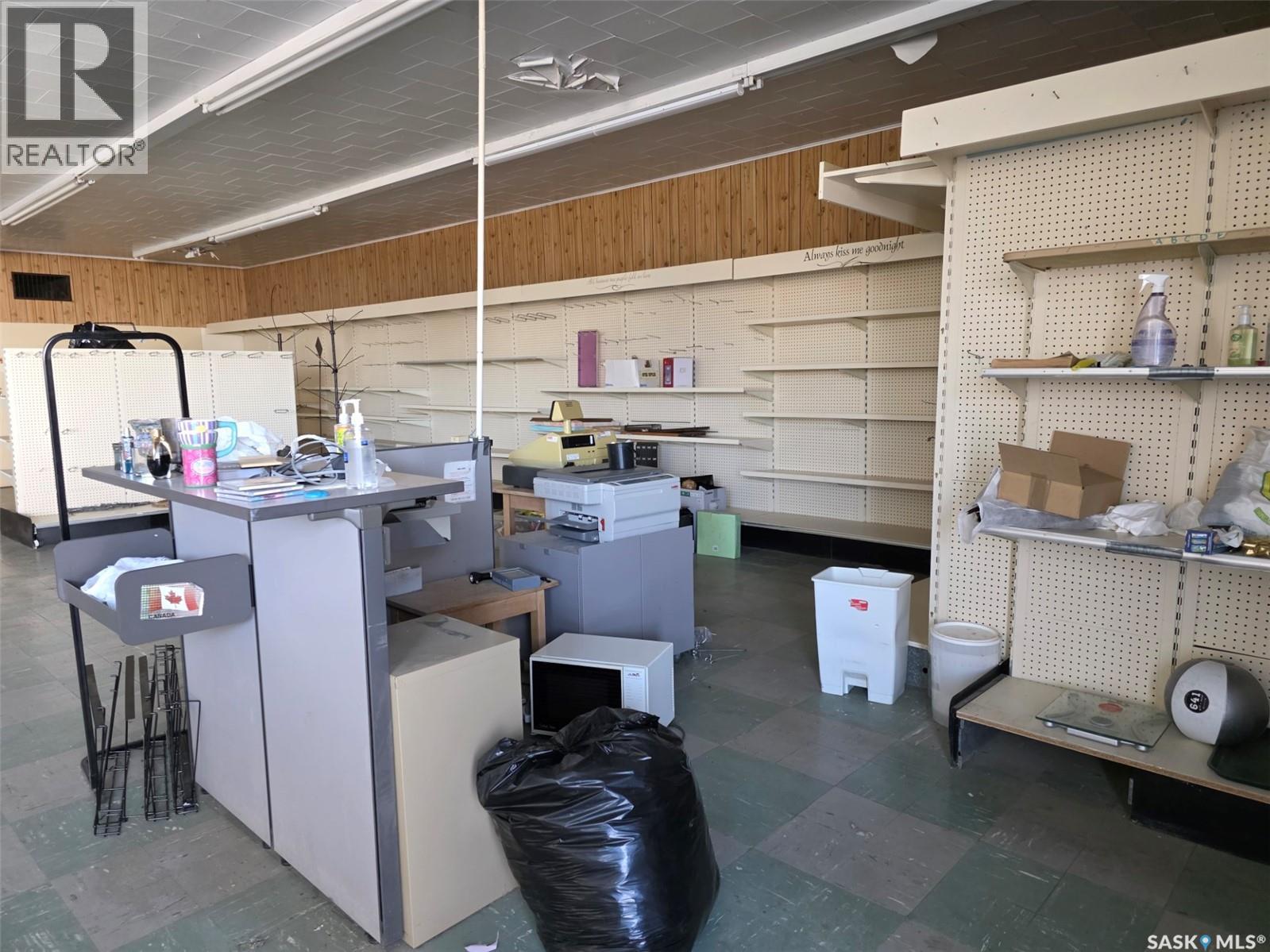 Street 121 3rd Street W, Mankota, Saskatchewan  S0H 2W0 - Photo 6 - SK032852