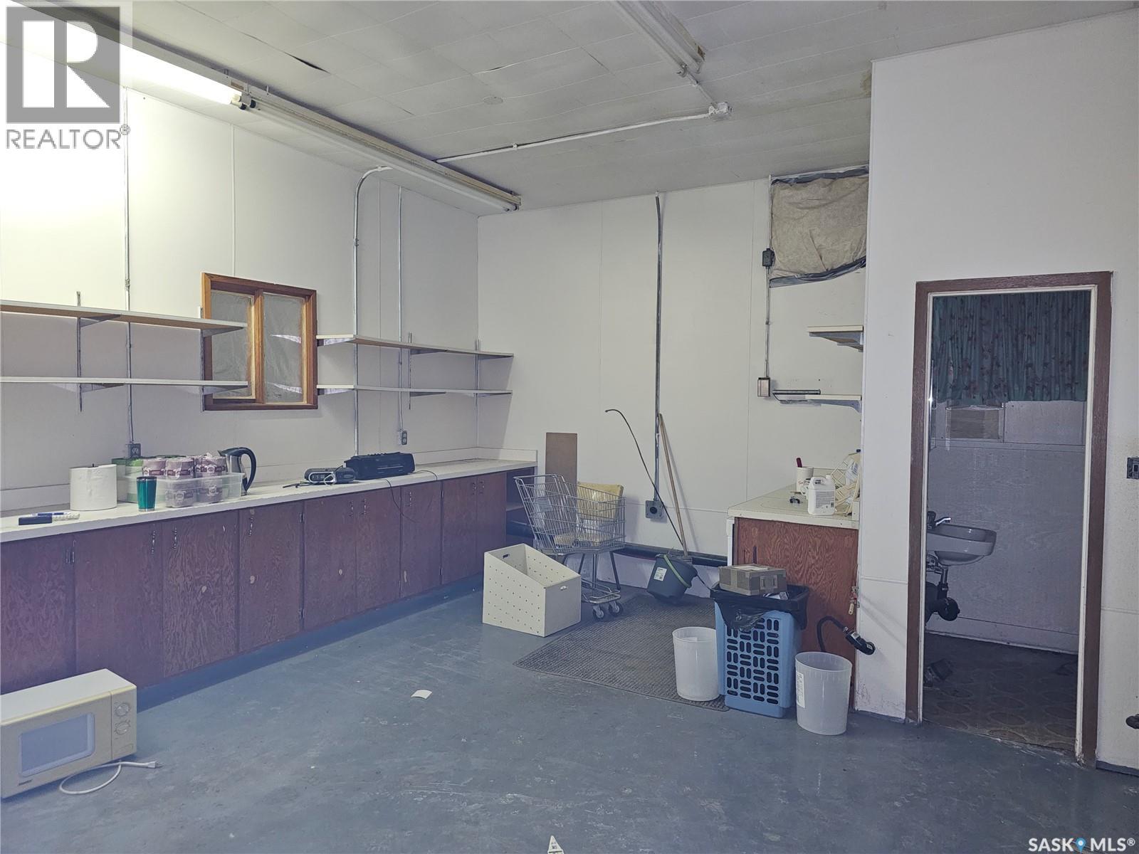 Street 121 3rd Street W, Mankota, Saskatchewan  S0H 2W0 - Photo 9 - SK032852