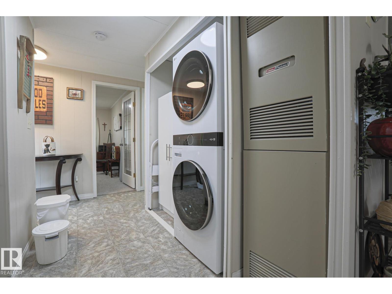 43 Maple Ridge Dr Nw, Edmonton, Alberta  T6P 1A9 - Photo 11 - E4482368