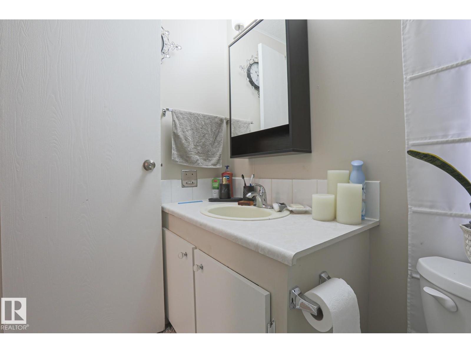 43 Maple Ridge Dr Nw, Edmonton, Alberta  T6P 1A9 - Photo 6 - E4482368