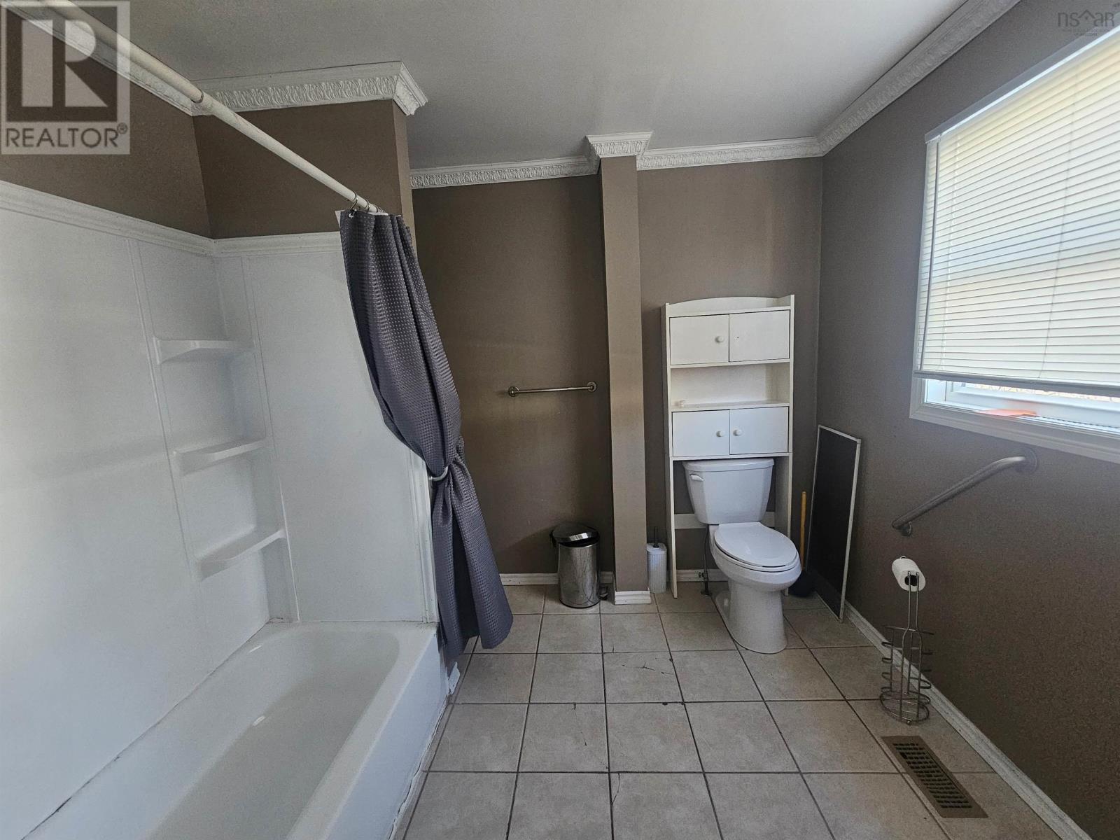 105 Mitchell Avenue, Dominion, Nova Scotia  B1G 1M7 - Photo 11 - 202607481