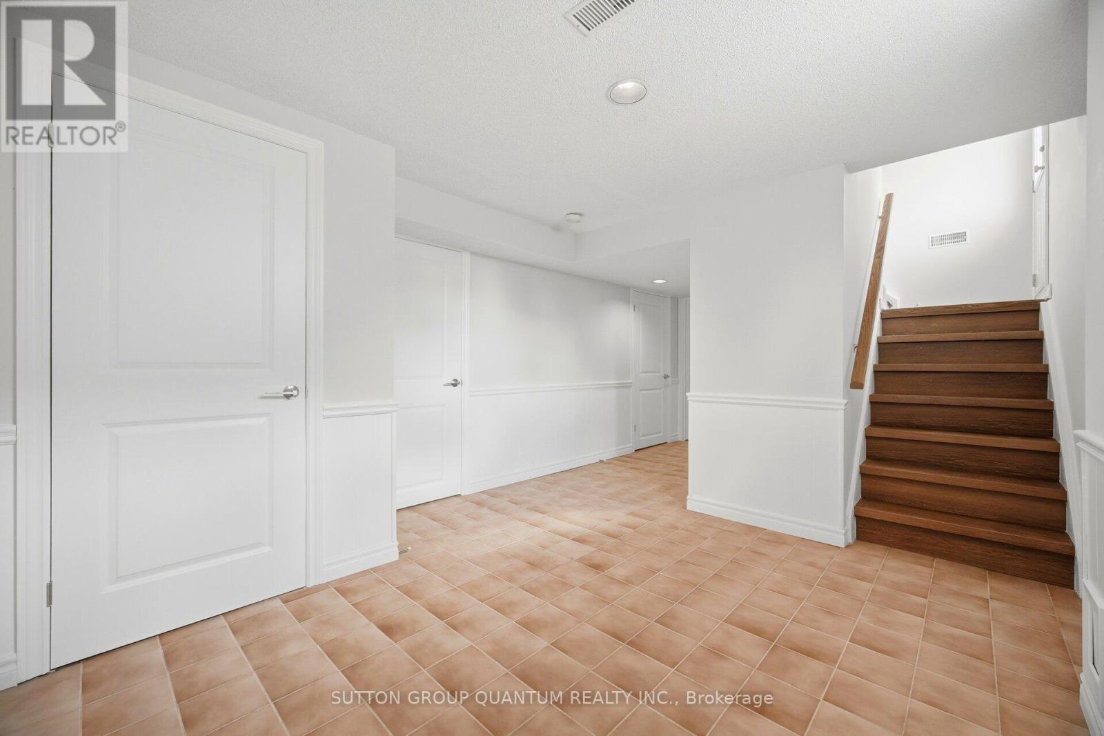 126 Angelene Street, Mississauga, Ontario  L5G 1X2 - Photo 22 - W13002062