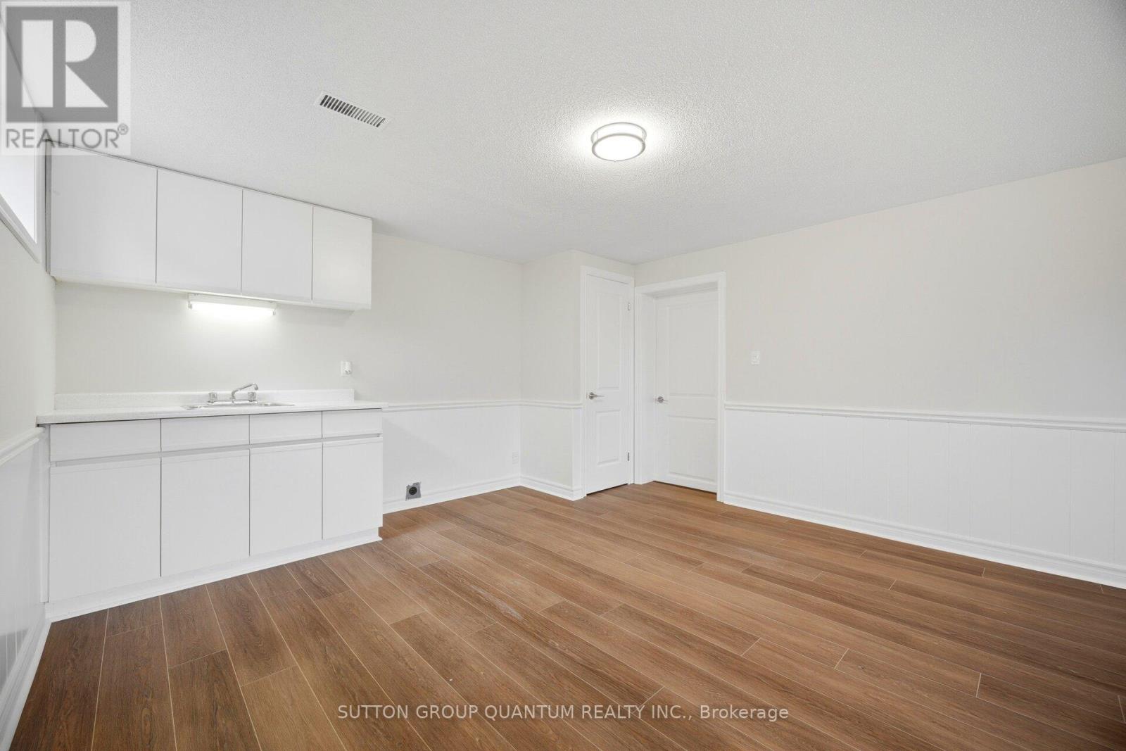 126 Angelene Street, Mississauga, Ontario  L5G 1X2 - Photo 26 - W13002062