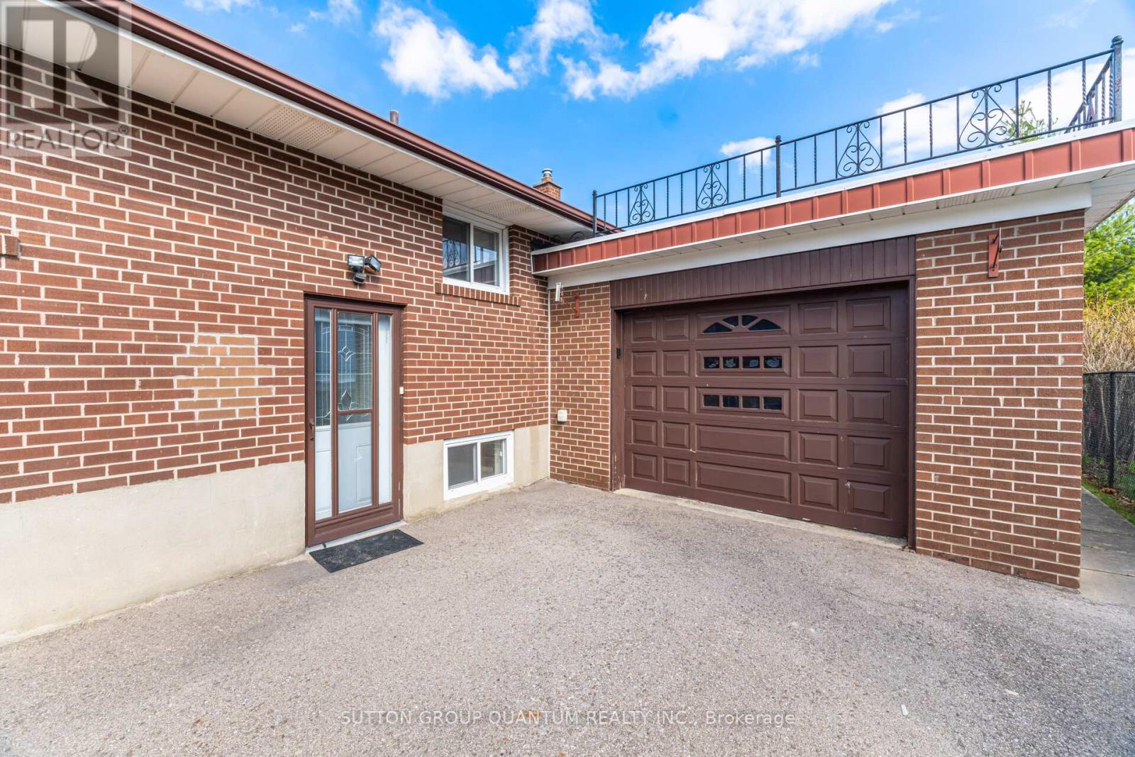 126 Angelene Street, Mississauga, Ontario  L5G 1X2 - Photo 31 - W13002062