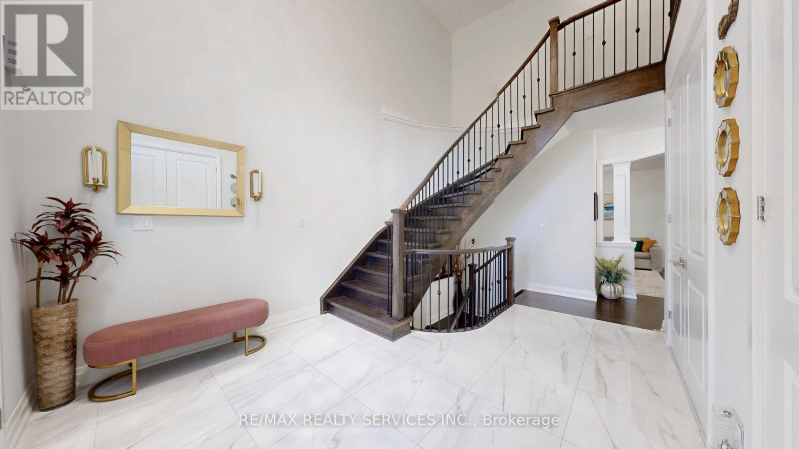 15 Rolling Rock Way, Brampton, Ontario  L6Y 6H3 - Photo 6 - W13002064