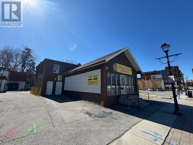 23 George Street N, Brampton, Ontario  L6X 1R3 - Photo 2 - W13002090