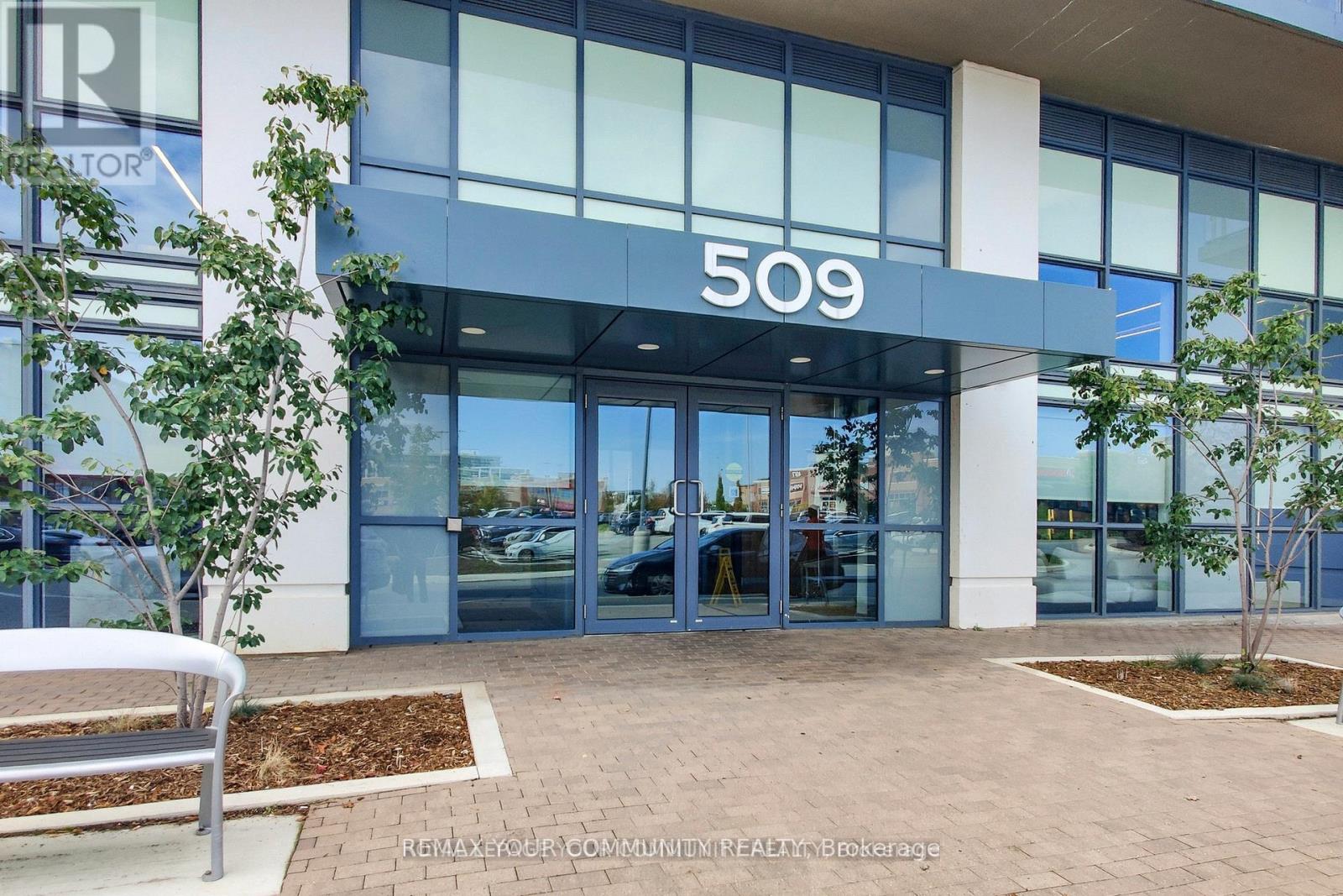 807 - 509 Dundas Street W, Oakville, Ontario  L6M 4M2 - Photo 3 - W13002108