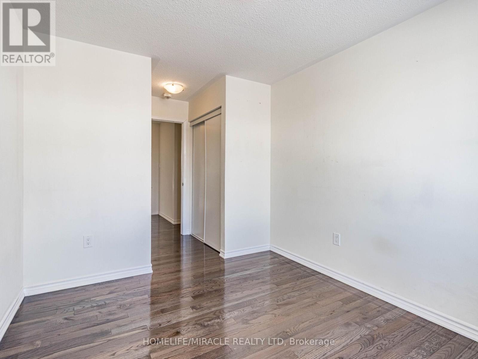 229 Remembrance Road, Brampton, Ontario  L7A 4P2 - Photo 23 - W13002114