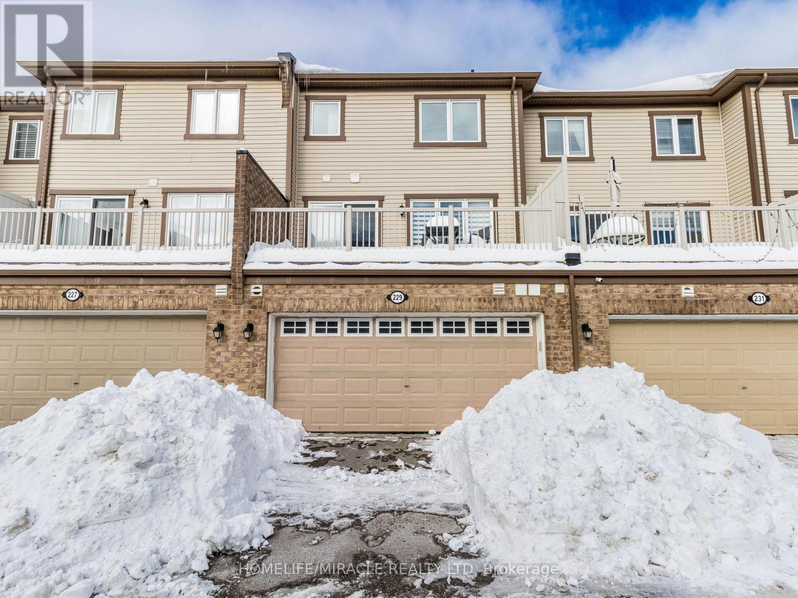 229 Remembrance Road, Brampton, Ontario  L7A 4P2 - Photo 35 - W13002114