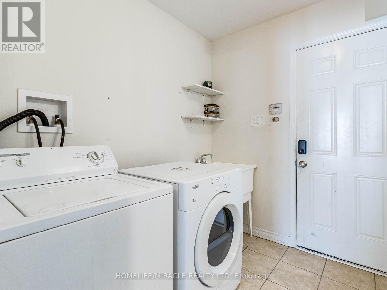 229 Remembrance Road, Brampton, Ontario  L7A 4P2 - Photo 7 - W13002114