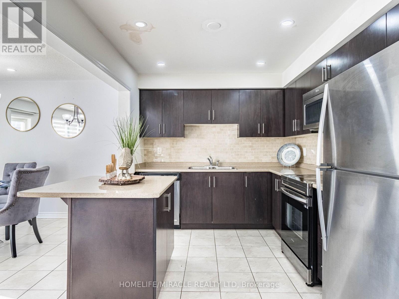 229 Remembrance Road, Brampton, Ontario  L7A 4P2 - Photo 9 - W13002114