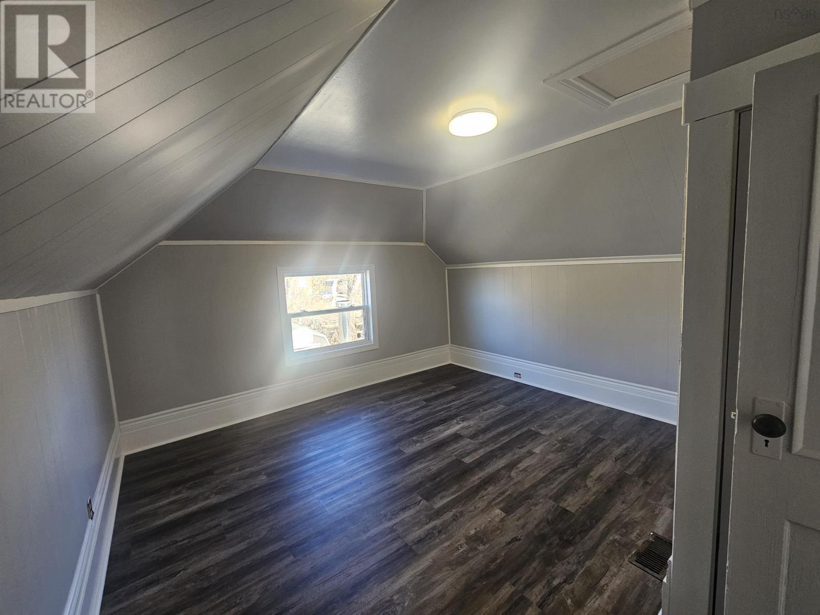 105 Mitchell Avenue, Dominion, Nova Scotia  B1G 1M7 - Photo 15 - 202607481