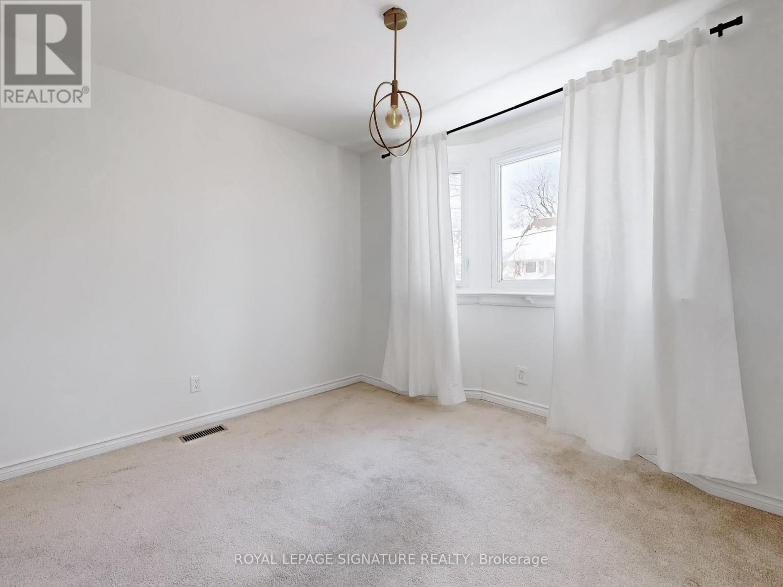 Upper - 117 Westmount Avenue, Toronto, Ontario  M6H 3K3 - Photo 23 - W13002154