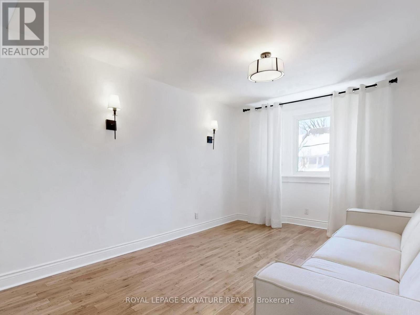 Upper - 117 Westmount Avenue, Toronto, Ontario  M6H 3K3 - Photo 3 - W13002154