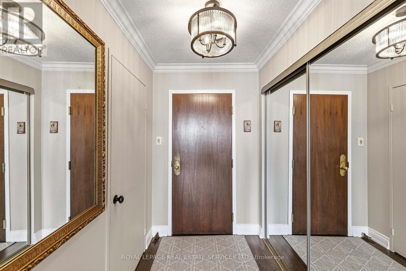 2004 - 1300 Islington Avenue, Toronto, Ontario  M9A 5C4 - Photo 5 - W13002160