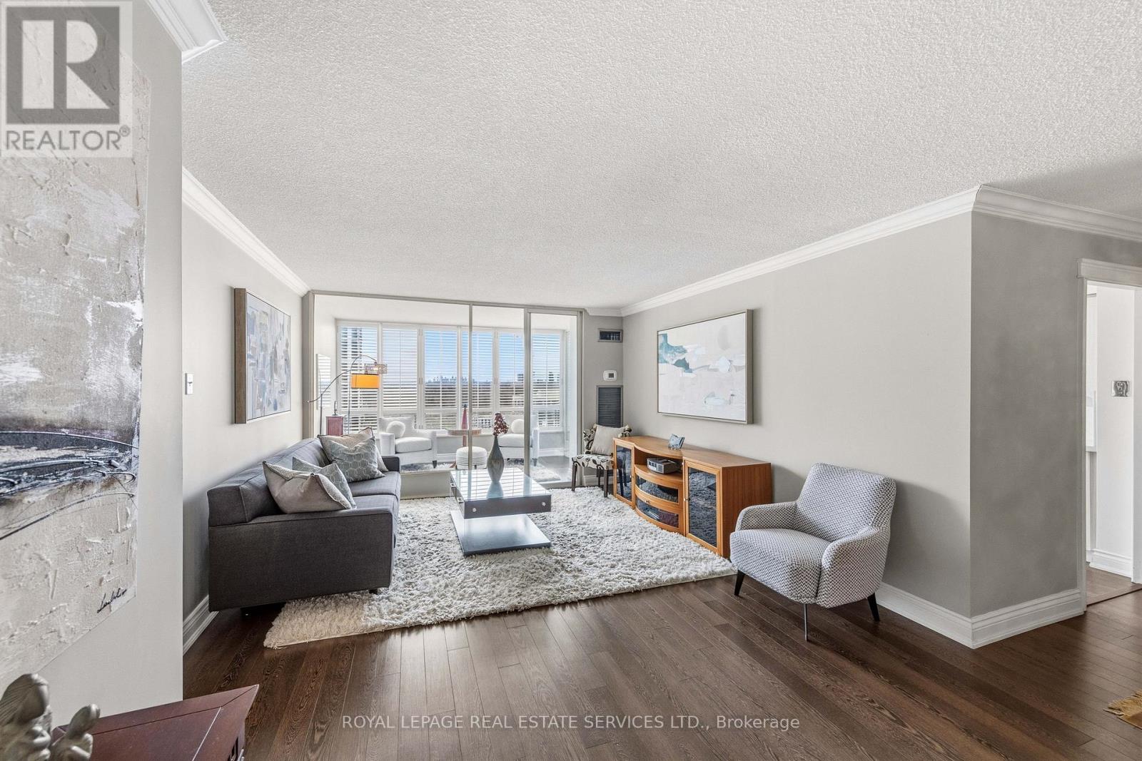 2004 - 1300 Islington Avenue, Toronto, Ontario  M9A 5C4 - Photo 8 - W13002160