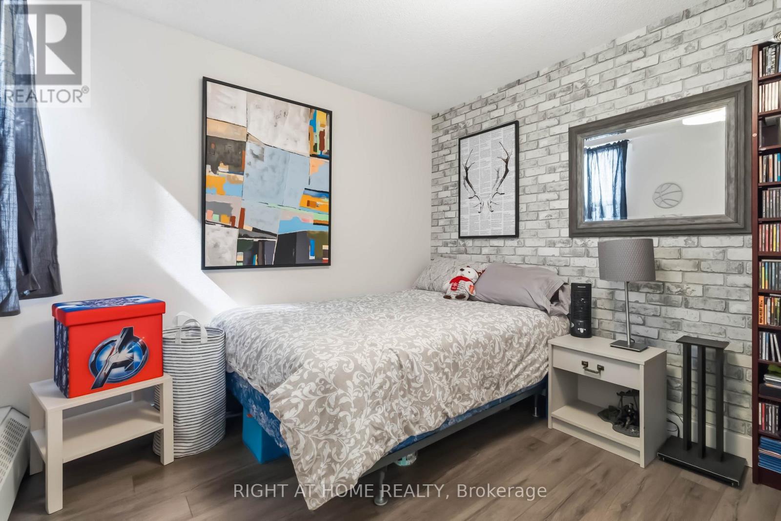 1706 - 975 Warwick Court, Burlington, Ontario  L7T 3Z7 - Photo 14 - W13002246