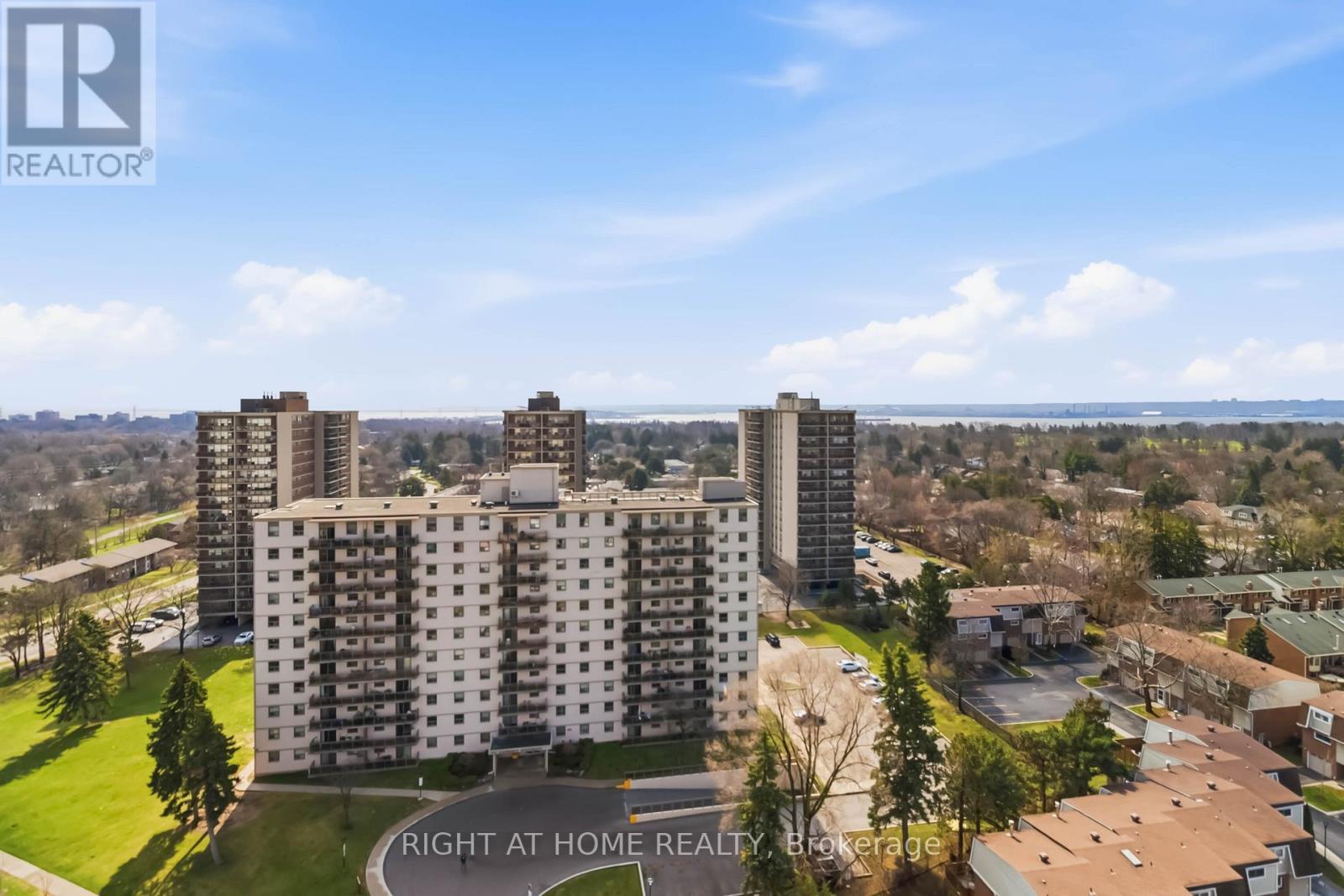 1706 - 975 Warwick Court, Burlington, Ontario  L7T 3Z7 - Photo 26 - W13002246