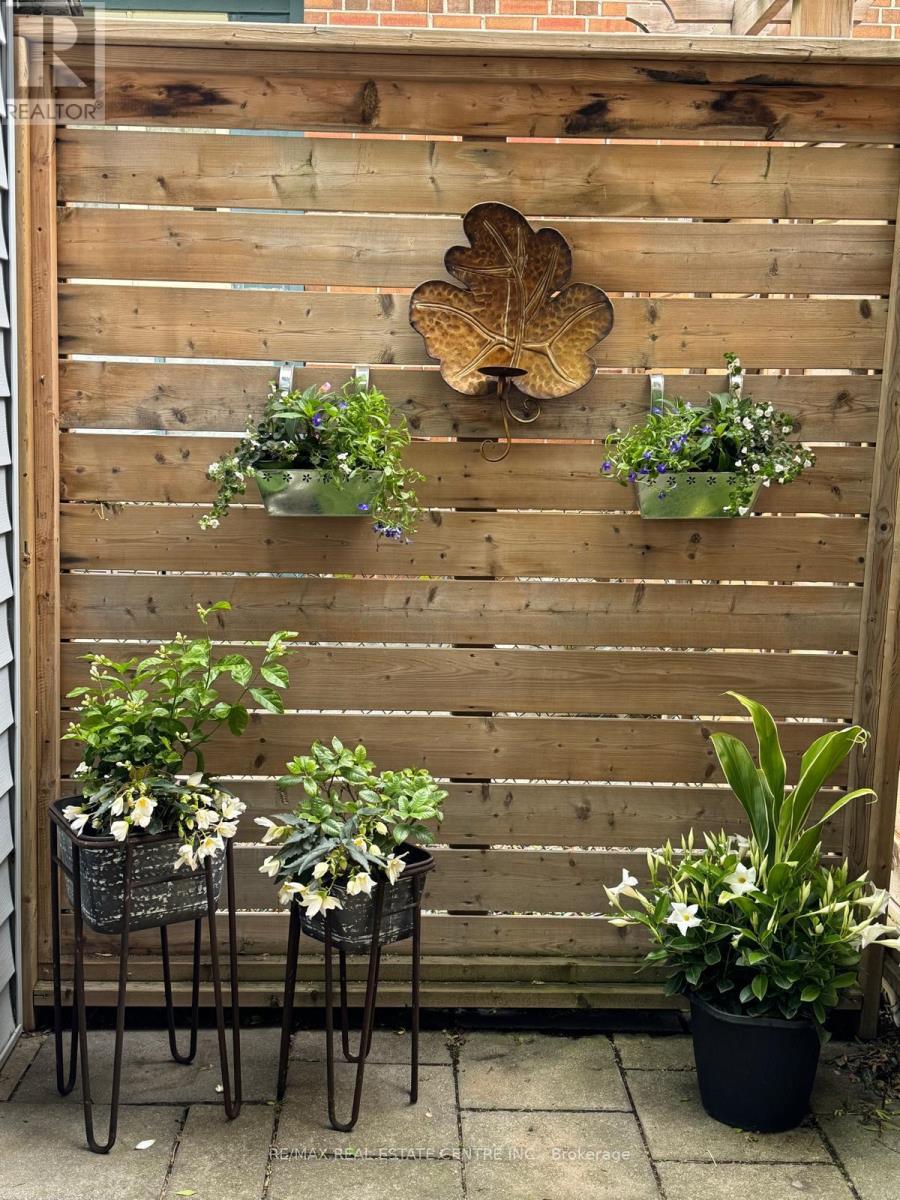 2179 Wiseman Court, Mississauga, Ontario  L5J 1P3 - Photo 50 - W13002272