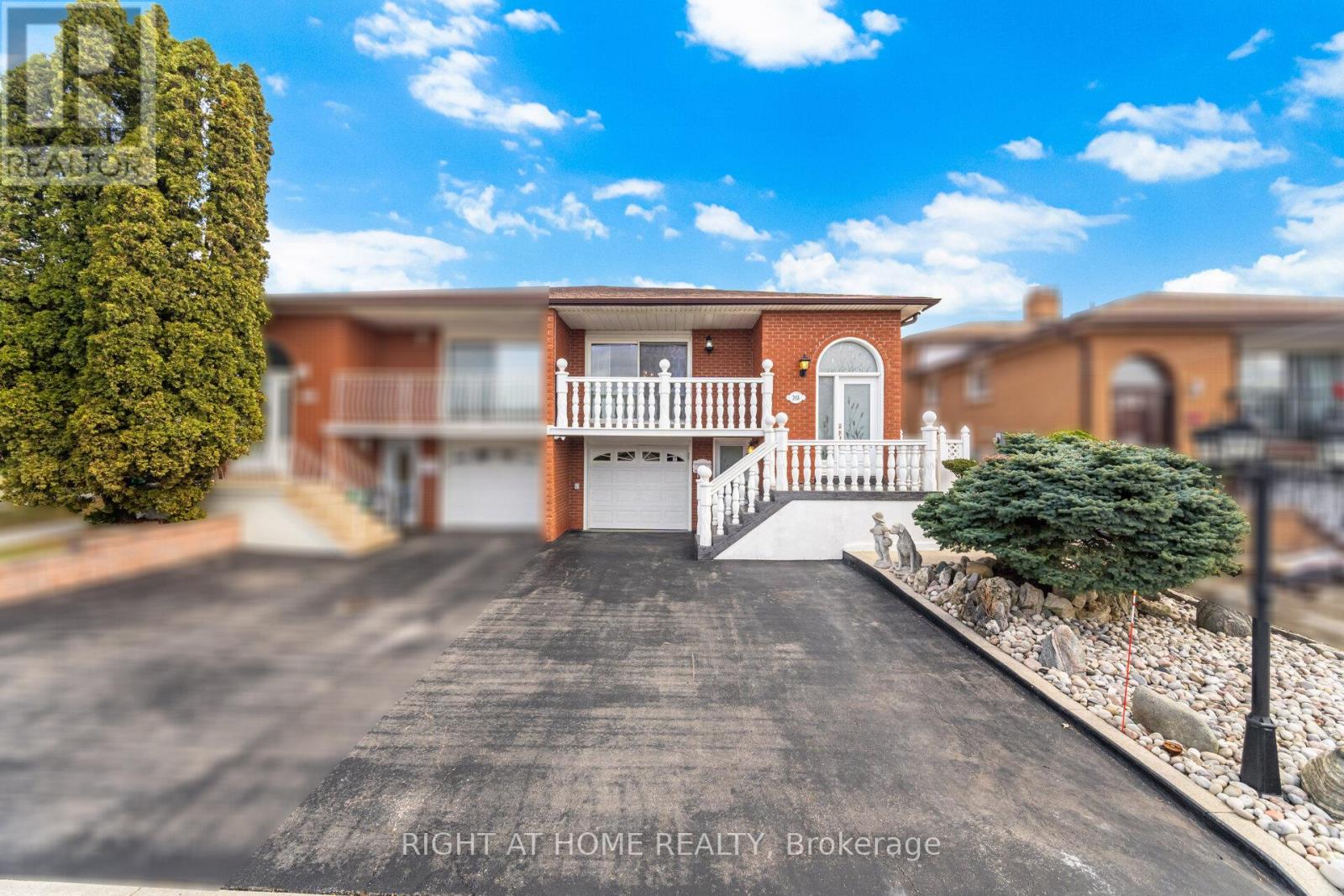 3938 MIDHURST LANE, Mississauga, Ontario