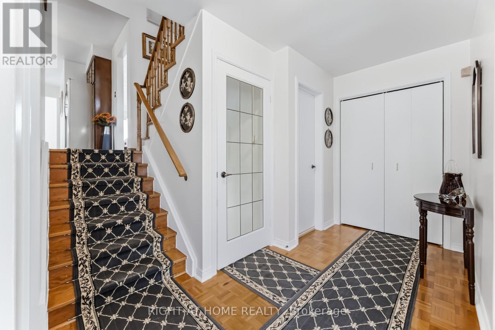 3938 Midhurst Lane, Mississauga, Ontario  L4Z 1C7 - Photo 16 - W13002276