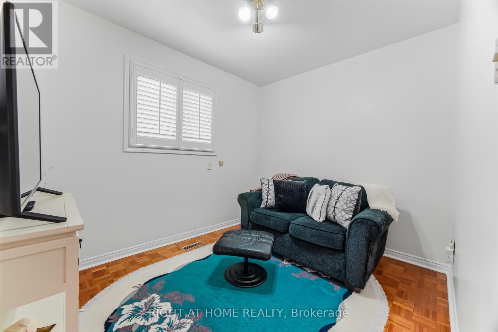 3938 Midhurst Lane, Mississauga, Ontario  L4Z 1C7 - Photo 19 - W13002276