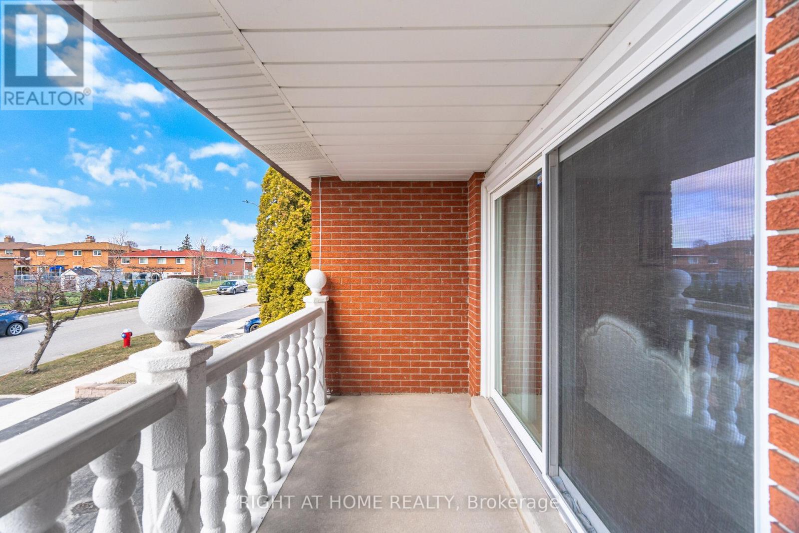 3938 Midhurst Lane, Mississauga, Ontario  L4Z 1C7 - Photo 23 - W13002276